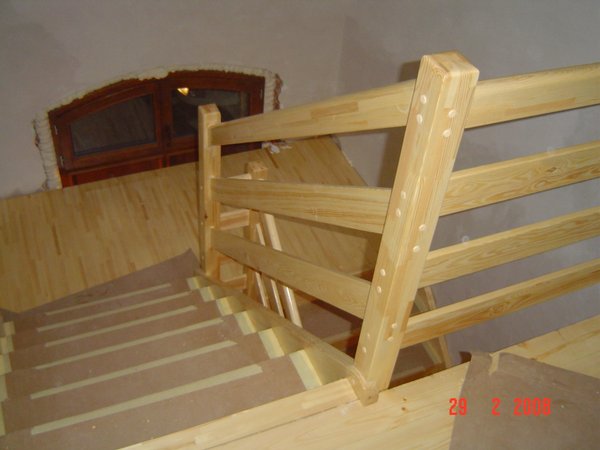 Schody samonośne